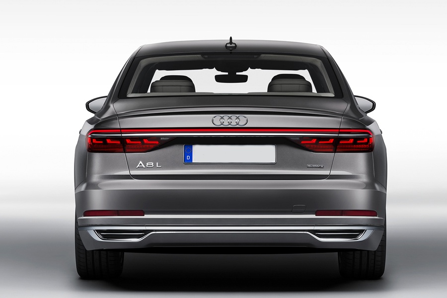 Thiết kế phần đuôi xe Audi A8